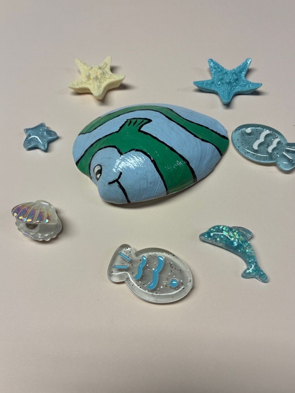 Handcrafted Painted Fish Shell Coastal Beach Decor Bundle